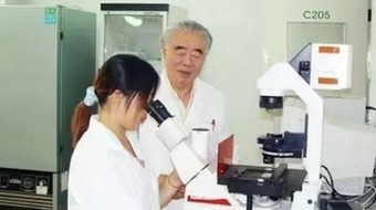 解放軍仍裝備火焰噴射器:實(shí)射很震撼