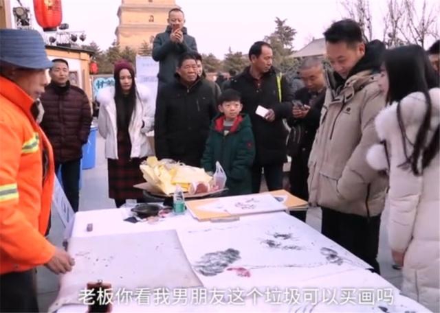 張鈞甯陳意涵閨蜜決裂？?jī)扇藬y手破謠言，張鈞甯原來還是孩子干媽