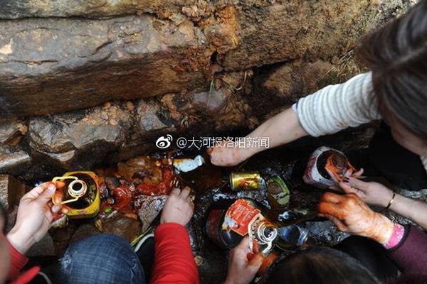 女星同戴婚紗頭紗，楊冪昆凌劉詩詩趙麗穎，誰戴頭紗最驚艷最美