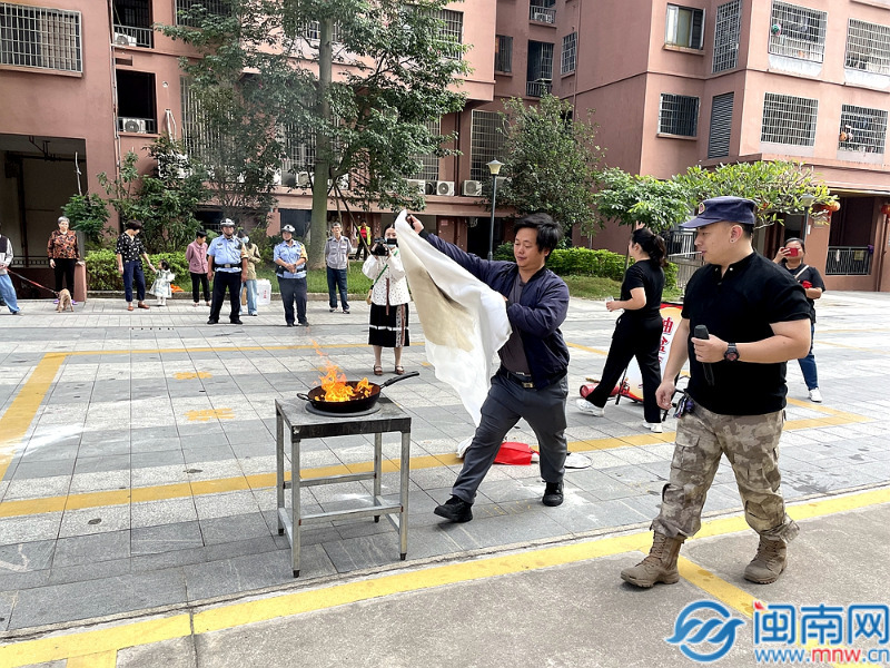 巴黎男裝周與高定時(shí)裝周均取消