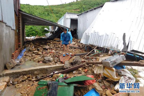 勇闖深圳逐夢(mèng)，航拍過30余部電影，他操控?zé)o人機(jī)享受飛翔的感覺