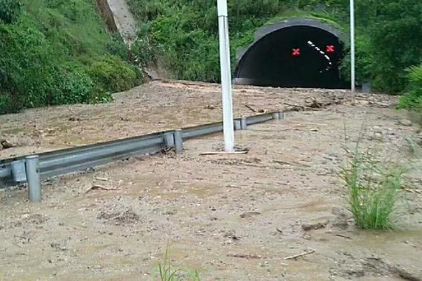 悲劇！土超球隊(duì)遭遇車禍 數(shù)人受傷一人不幸遇難