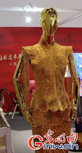 壕！阿嬌深夜看鮮肉直播狂砸4萬，點名要聽“淡黃的長裙”