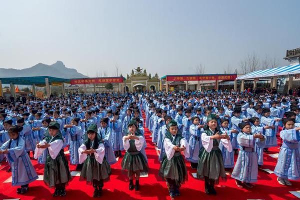 湖北鄂州糧油搶購一人搶10袋米？官方：庫存夠3個(gè)月