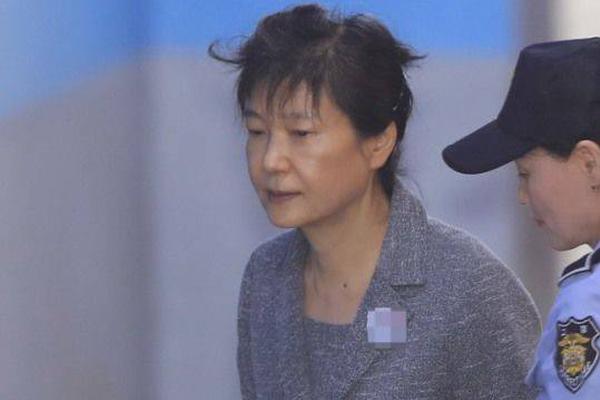 NBA-哈登庫里傷退返場KD29分 火箭再負勇士總分0-2