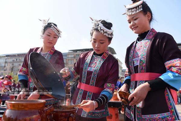 平安好醫(yī)生回應(yīng)匿名做空?qǐng)?bào)告：已向公安機(jī)關(guān)報(bào)案