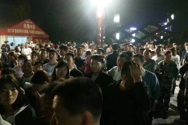 杜蘭特MV《那女孩對(duì)我說(shuō)》 他與斯嘉麗那虛幻的愛(ài)情