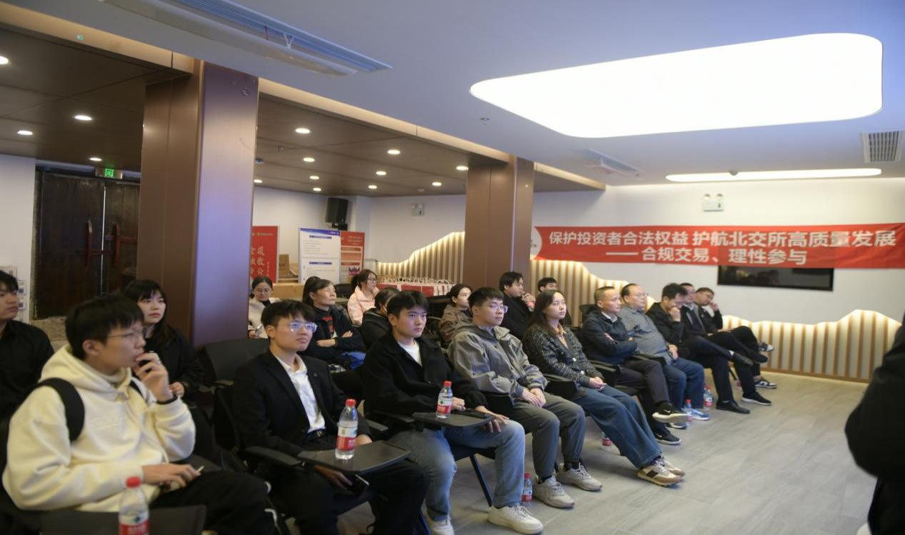 那些堪比扣籃大賽的實戰(zhàn)花式暴扣，你看過嗎？