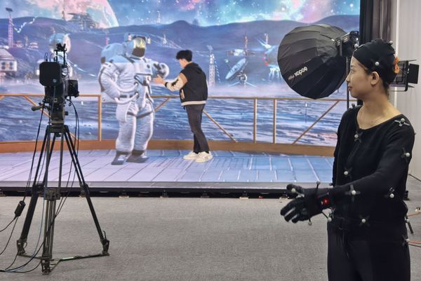 英國(guó)剛說5G能用華為，美國(guó)又來這招威脅