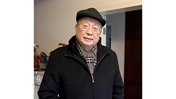 四川瀘山森林火災(zāi)后 西昌調(diào)派大巴轉(zhuǎn)運周邊居民