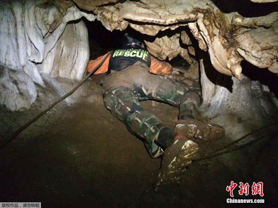 意大利總理宣布意甲停擺 并暫停國內(nèi)全部體...
