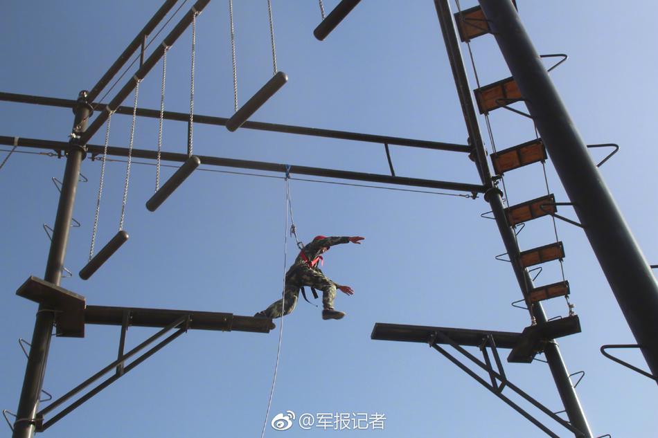 公益接力 為愛“健行”