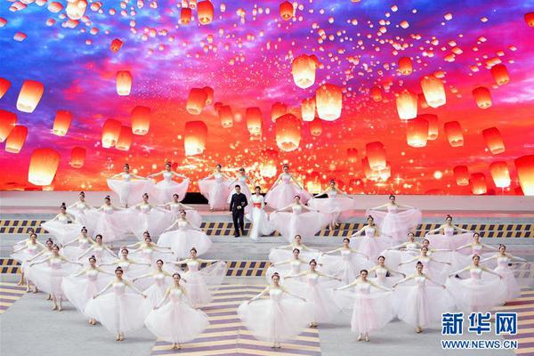 王健林宣布萬(wàn)達(dá)重返足球圈 立足青訓(xùn)振興中國(guó)足球